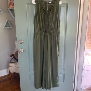 Olive embroidered keyhole back jumpsuit